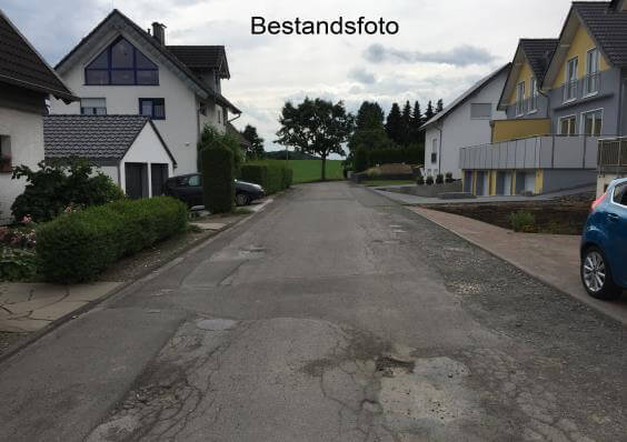 Bauarbeiten am Weißdornweg in Lindlar: Straßenbelag wird erneuert und die Infrastruktur verbessert.